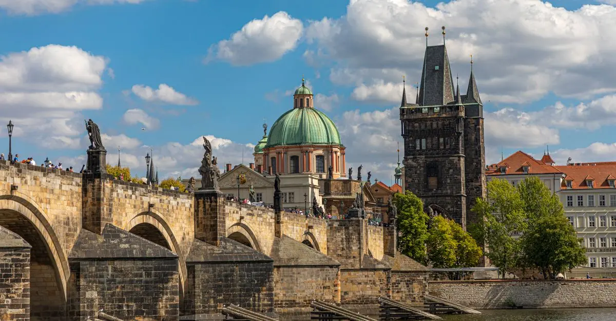 Les Quartiers Historiques Incontournables à Prague