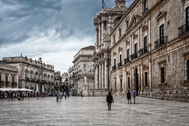 Les plus belles places dans les grandes villes à découvrir